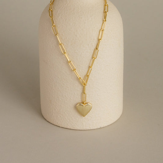 Fluted Heart Paperclip Pendant Necklace