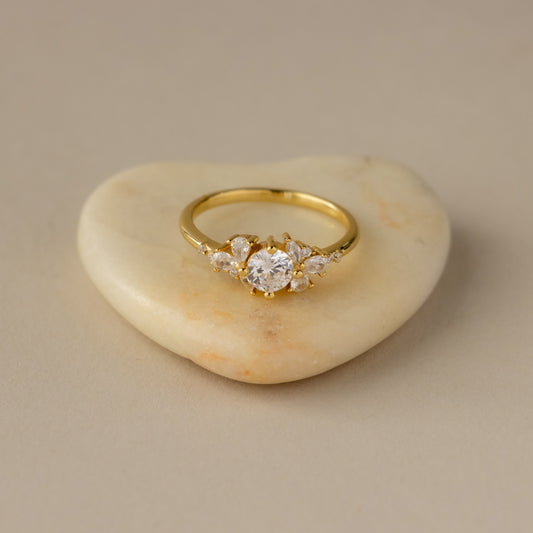 Round Stone Petal Diamond Ring