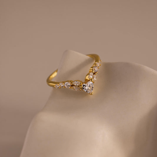 Heart Curve Cluster Ring